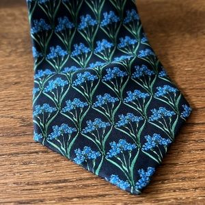Burberry Silk Tie EUC